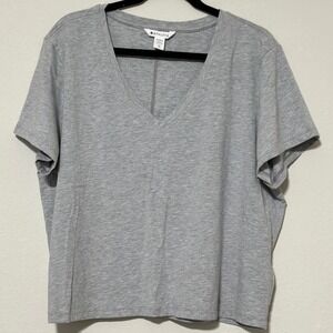 Athleta Grey V Neck Short Sleeve Cropped T Shirt Top Women's Size XL NWOT
